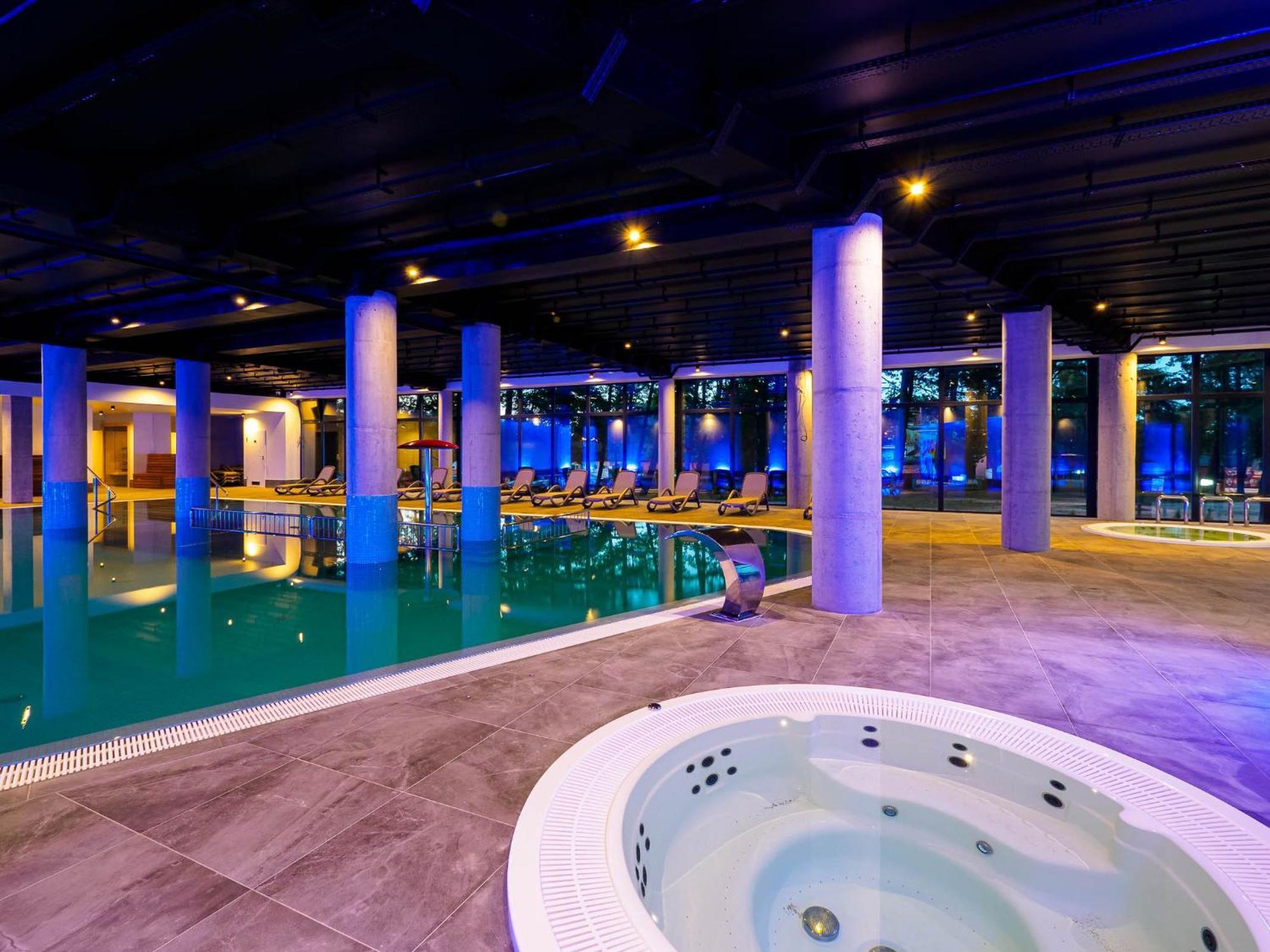 Resort Krol Plaza Spa & Wellness Jarosławiec Extérieur photo